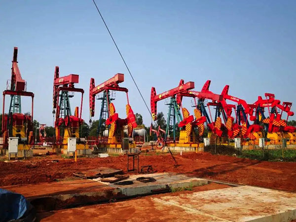 四象限變頻器在油田上的應(yīng)用